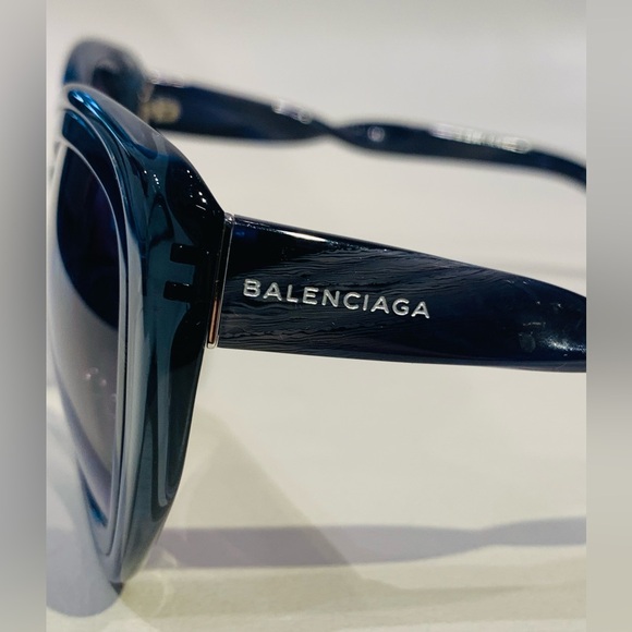 New Balenciaga Sunglasses - Picture 5 of 9